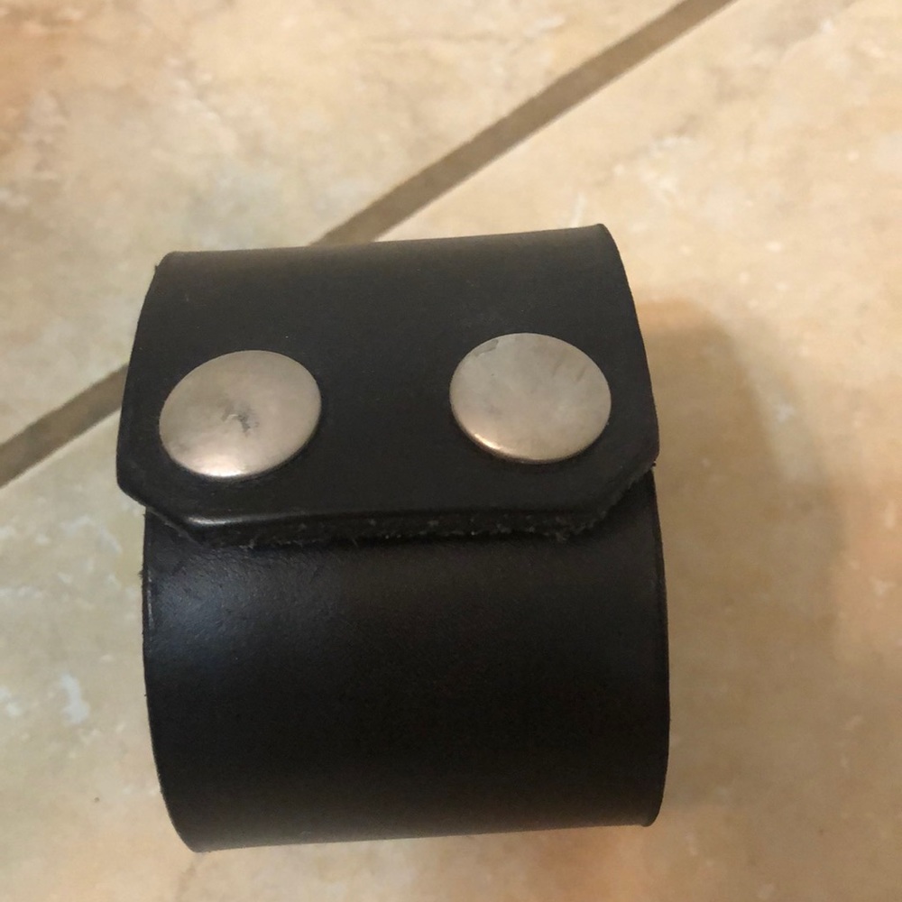 Wrist cuff